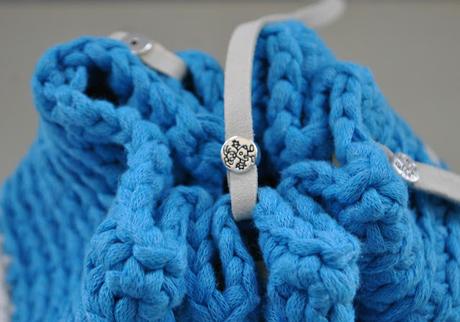 BOLSO BOMBONERA DE GANCHILLO