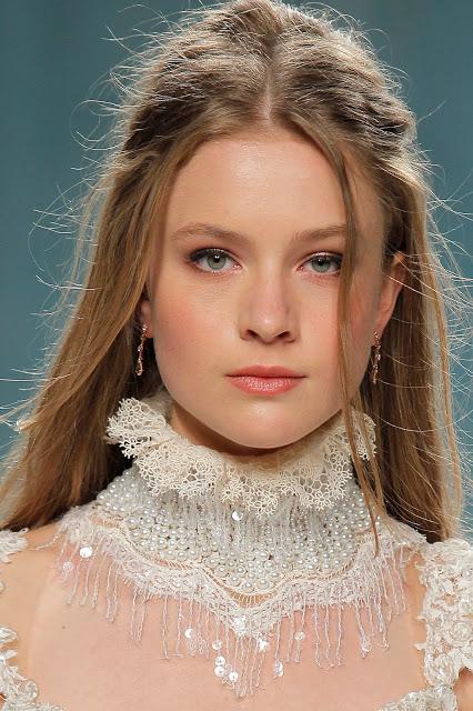 Galia Lahav con su colección Victorian Affinity consigue la máxima expresión del lujo en vestidos de novia visto en la Barcelona Bridal Week