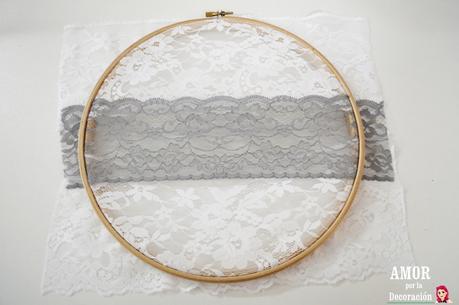 3 ATRAPASUEÑOS DIY CON AROS DE BORDAR, ENCAJES Y POMPONES DE LANA 3 ATRAPASUEÑOS DIY CON AROS DE BORDAR, ENCAJES Y POMPONES DE LANA