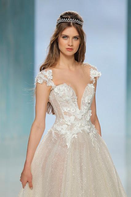 Galia Lahav con su colección Victorian Affinity consigue la máxima expresión del lujo en vestidos de novia visto en la Barcelona Bridal Week