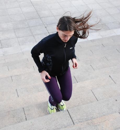 Ejercicios de fuerza en escaleras para ciclistas