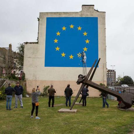 Banksy y su mural sobre el Brexit