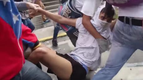 VIDEO: Los cubanos de la isla NO saben lo que está pasando en Venezuela