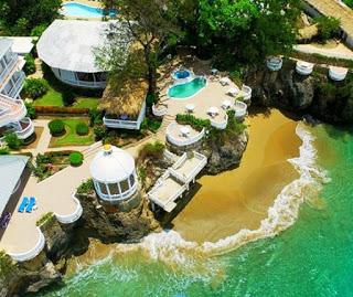 ADOMPRETUR objeta pretensión cobrar una tarifa por permitir labor periodística en La Puntilla