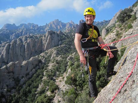 escalando en Montserrat, vía Funcio Clorofílica