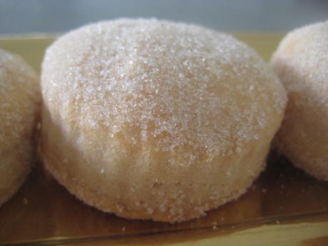 MANTECADOS HOJALDRADOS DE MASA DE PAN