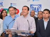 Convoca Xavier Azuara rueda prensa sale huyendo