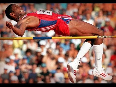 A Javier Sotomayor podrían anularle todos sus records