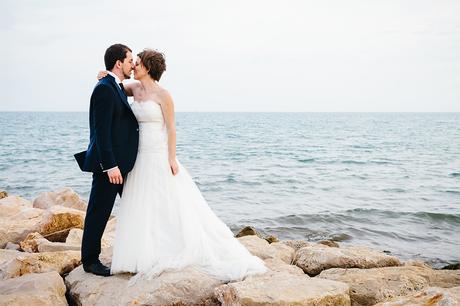 pareja-novios-espigon-fotografo-boda-tarragona