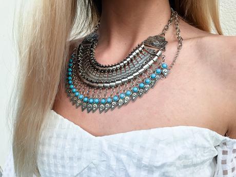 LANTERN SLEEVES LANTERN SLEEVES