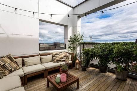 Tonalidades de gris en el salon terraza de verano ikea