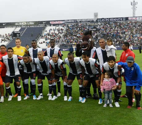 11 de Mayo en ALianza Lima [Walter Ibañez]