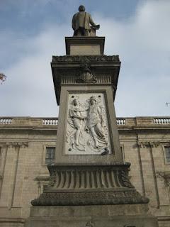 Retirar negrers a Revista Mirall