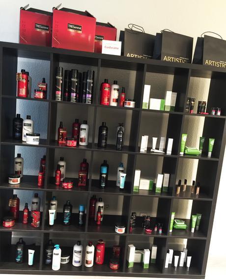 Muestra de los productos TRESemmé y Artistry Un día en la vida de una blogger de Moda y Belleza