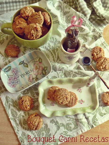 Cookies de avena, coco y chocolate blanco