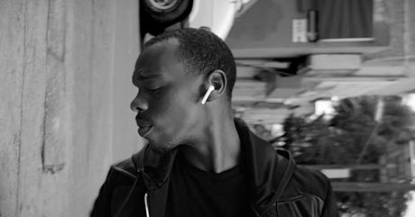 El bailarín Lil Buck desafia la gravedad en el spot  Airpods de Apple