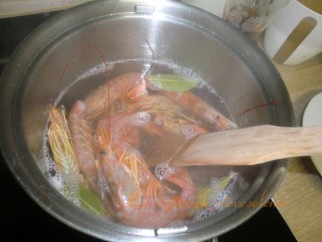 Crema de marisco con gambones