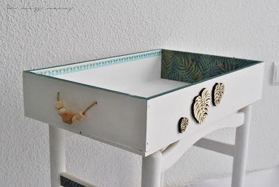 DIY Mesita con bandeja DIY Mesita con bandeja