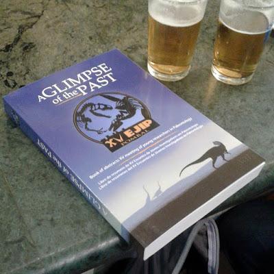 Cubierta de Diego Cobo para el XV Encuentro de Jóvenes Investigadores en Paleontología