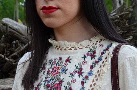 Embroidery blouse