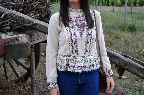 Embroidery blouse