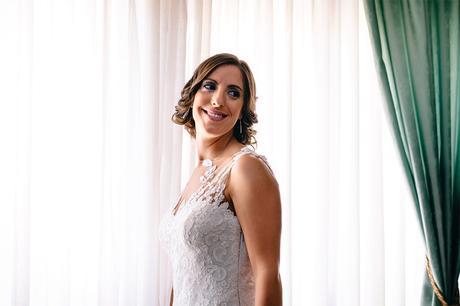 retrato-novia-ventana-fotografia-boda-soria