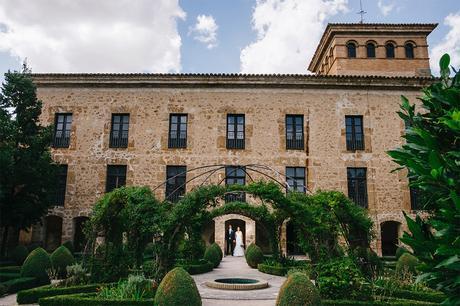 jardin-agreda-novios-fotografia-boda-soria
