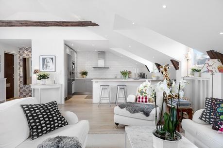 mesa de comedor estilo escandinavo distribución diáfana decoración comedores decoración áticos blog decoración nórdica 