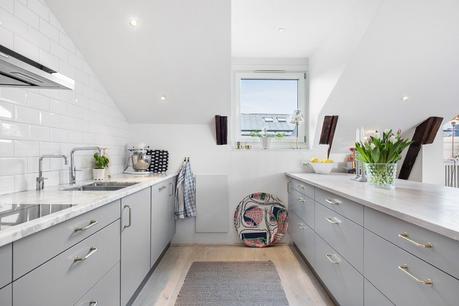 mesa de comedor estilo escandinavo distribución diáfana decoración comedores decoración áticos blog decoración nórdica 