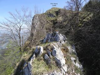 El Val.le Peral-Campa la Soma-La Mesta-Les Mines de Texeo-Llazarandín-L'Abeduriu-La Paradiel.la