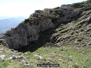 El Val.le Peral-Campa la Soma-La Mesta-Les Mines de Texeo-Llazarandín-L'Abeduriu-La Paradiel.la