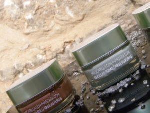 arcillas puras del loreal beauty cuidar la piel con mascarilla purificante verde mascarilla efecto detox con carbon negra mascarilla exfoliante roja