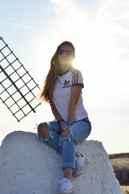 3 STRIPES AND JEANS 3 STRIPES AND JEANS