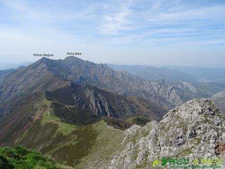 Peña Mea y Peñas Negras desde la Forcada