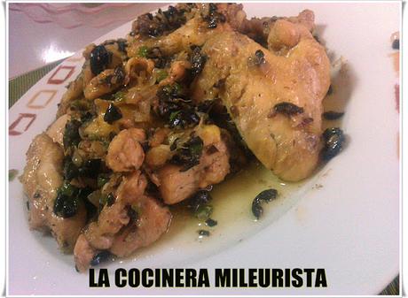Pollo con picadillo de aceitunas negras