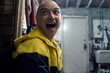 Múltiple (2016), su nombre es Legión