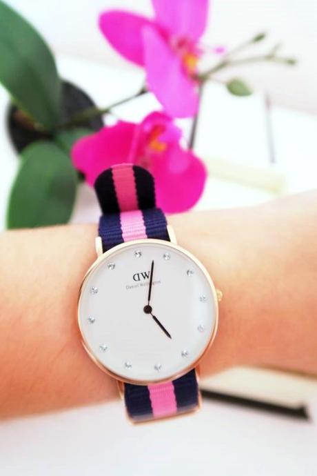 look con el Reloj Classy 34mm con correa NATO strap Winchester de Daniel Wellington