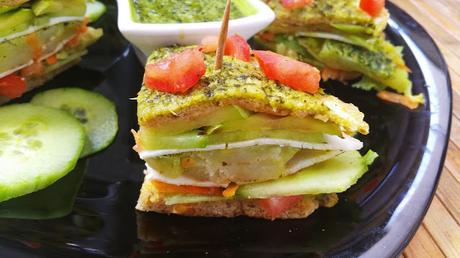 Sándwich Bombay de patata con chutney de cilantro