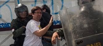 En el #Táchira casi lincha a Freddy Guevara en el Aeropuerto. Lo salva la #PNB  #venezuela (VIDEO)