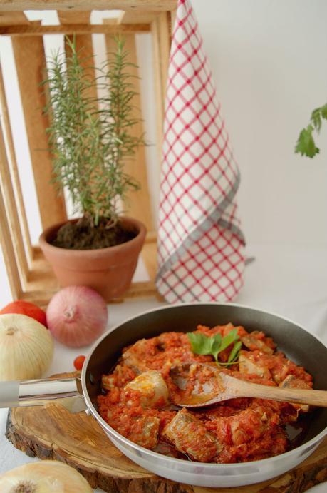 Atún con tomate, no es de mi abuela pero como si lo fuera Atún con tomate, no es de mi abuela pero como si lo fuera