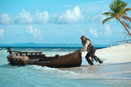 Movie Review – Piratas del Caribe: En mareas misteriosas