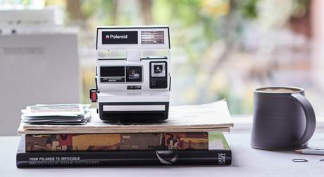 Polaroid 600 Camera – Two-Tone Black & White, una instantánea de edición exclusiva para nostálgicos Polaroid600b W 3
