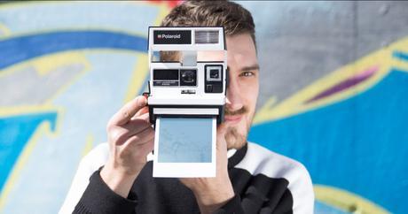 Polaroid 600 Camera – Two-Tone Black & White, una instantánea de edición exclusiva para nostálgicos Polaroid600b W 2