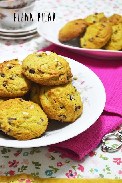 Cookies de aguacate y chips de chocolate