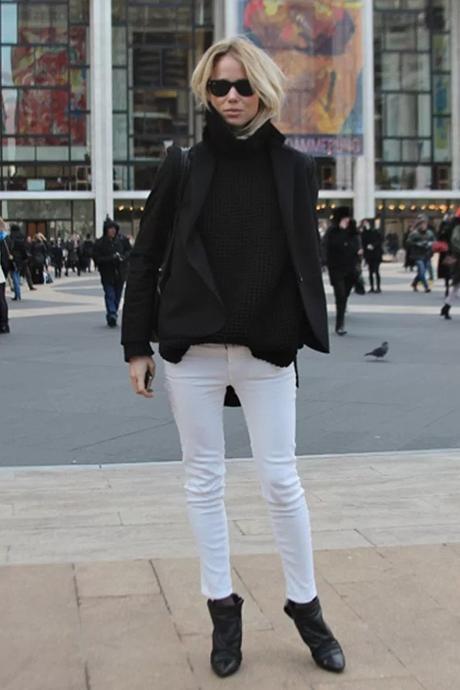¿Cómo usar pantalón blanco en invierno?