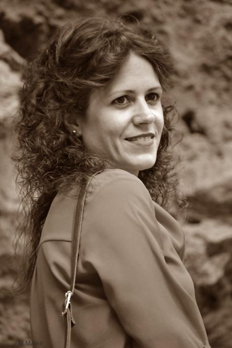 RED & WHITE & LEOPARD.