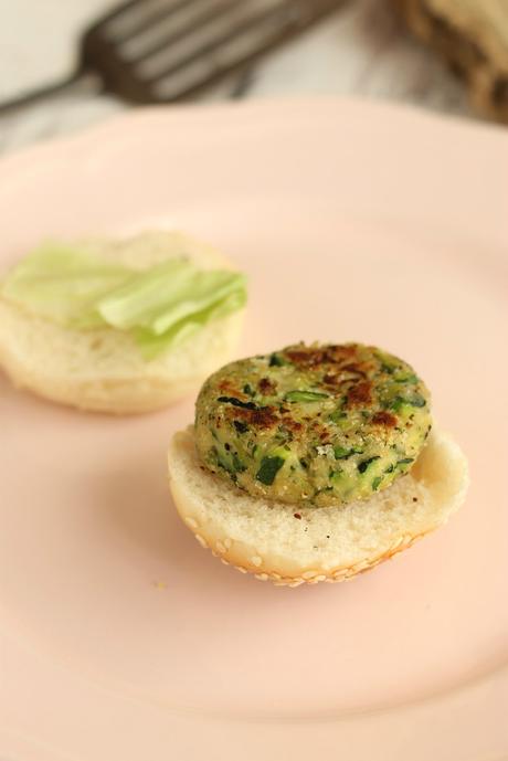 Hamburguesa vegana de calabacín