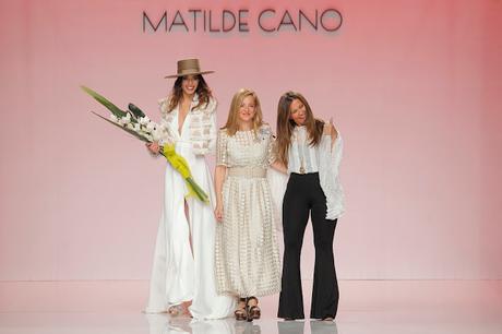 Los vestidos de fiesta de Matilde Cano deslumbraron con su colorido y belleza en la Barcelona Bridal Week 2017