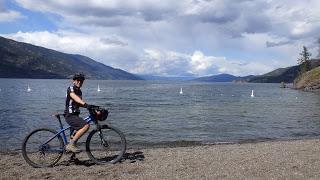 EN BICI POR KELOWNA