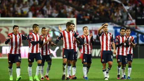 Apoyo de  aficionados, exjugadores,  jugadores y famosos ¡¡¡ Vamos Chivas !!!